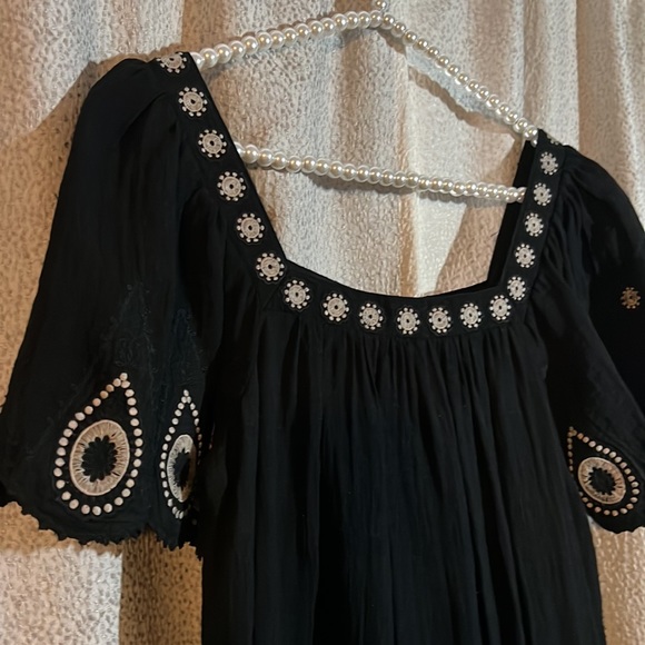 BCBG Max Azria Black Embroidered dress, 2 - Picture 3 of 5